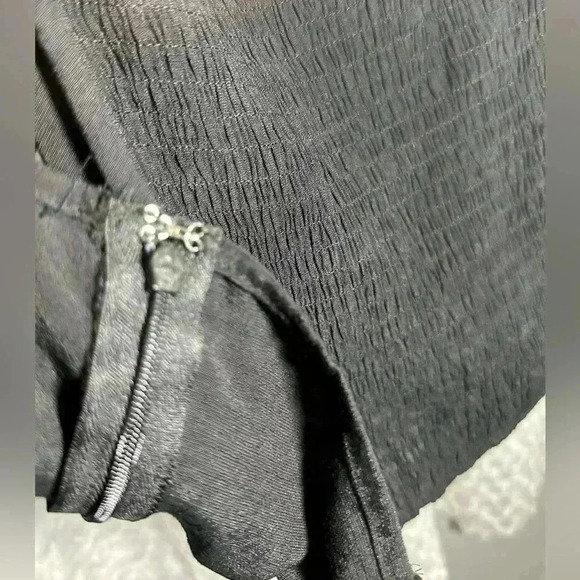 Nine West Women’s Twist Front Puff Sleeve Top - Picture 9 of 12